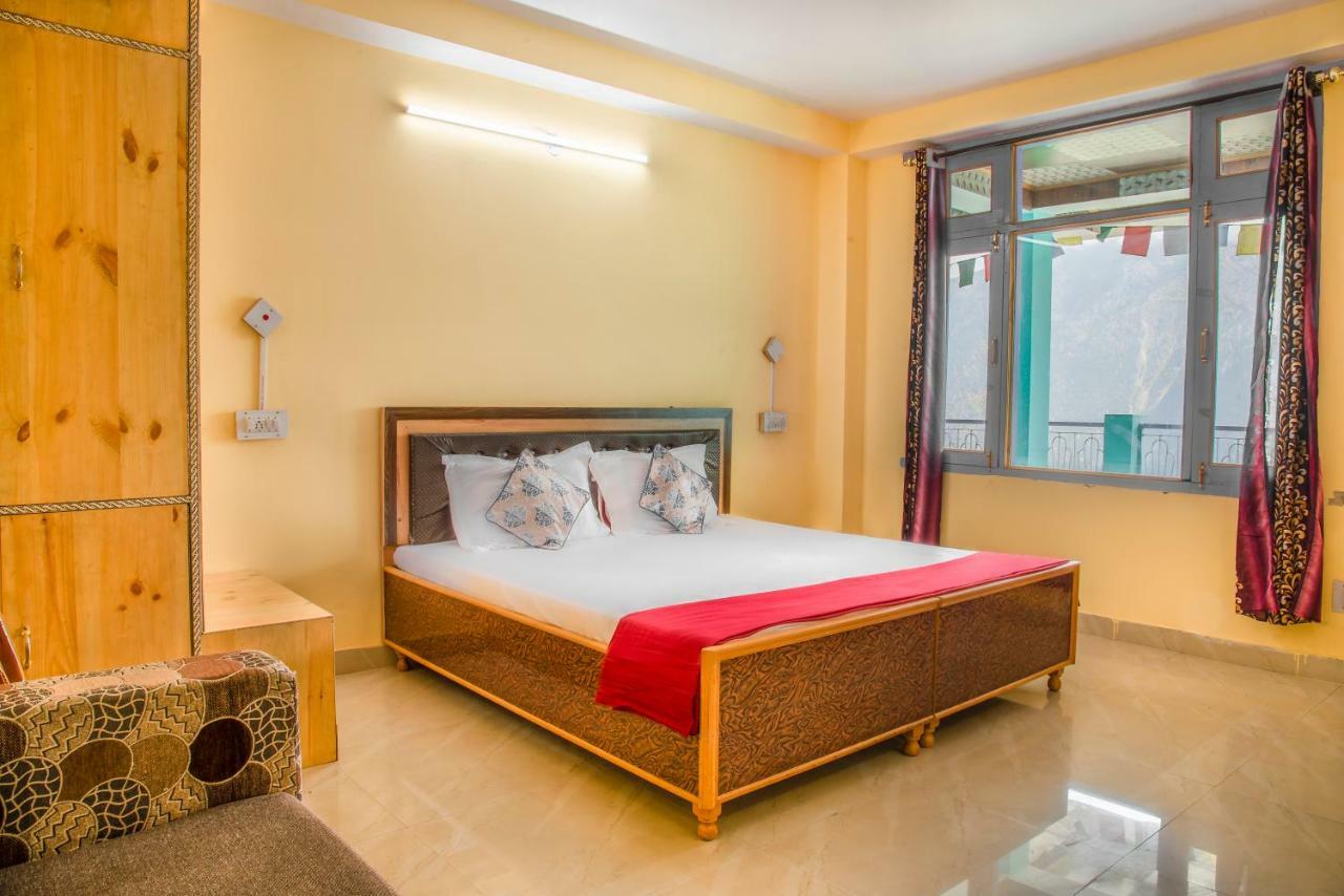 קאלפה The Monk Hotel By Livingstone מראה חיצוני תמונה